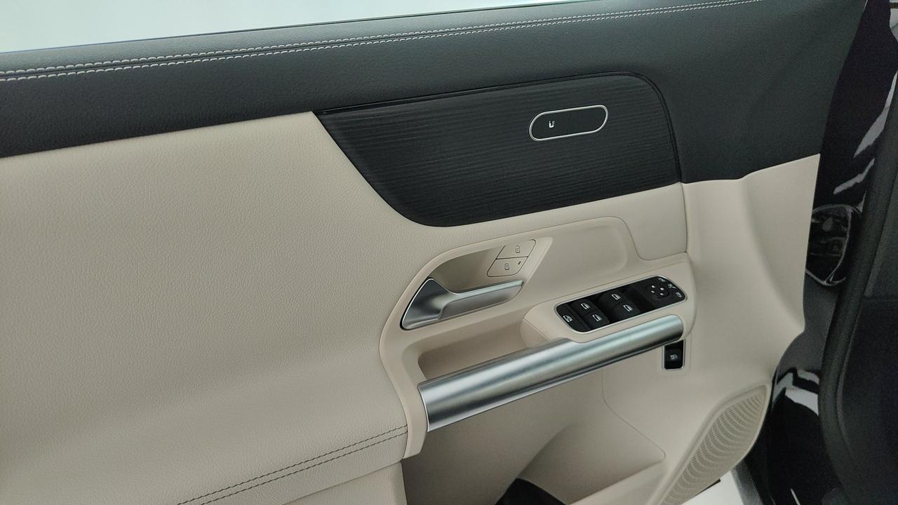 Mercedes-Benz GLA 200 d automatic