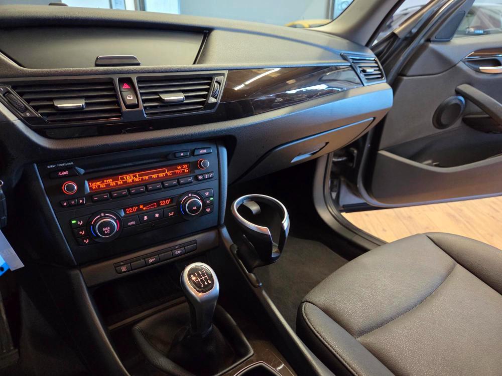 BMW X1 sdrive18d my12