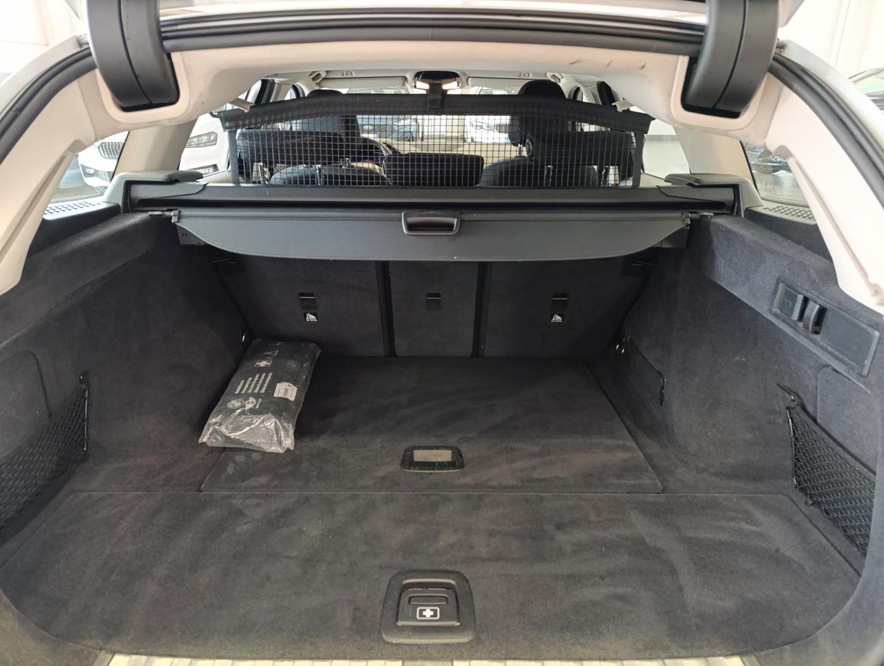 BMW 316 d Touring mhev 48V Business Advantage auto