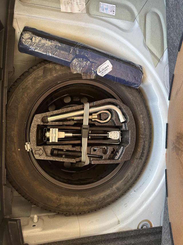 VOLKSWAGEN Polo 1.2 TSI DSG AUTOMATICA Highline OK NEOP POCHI KM