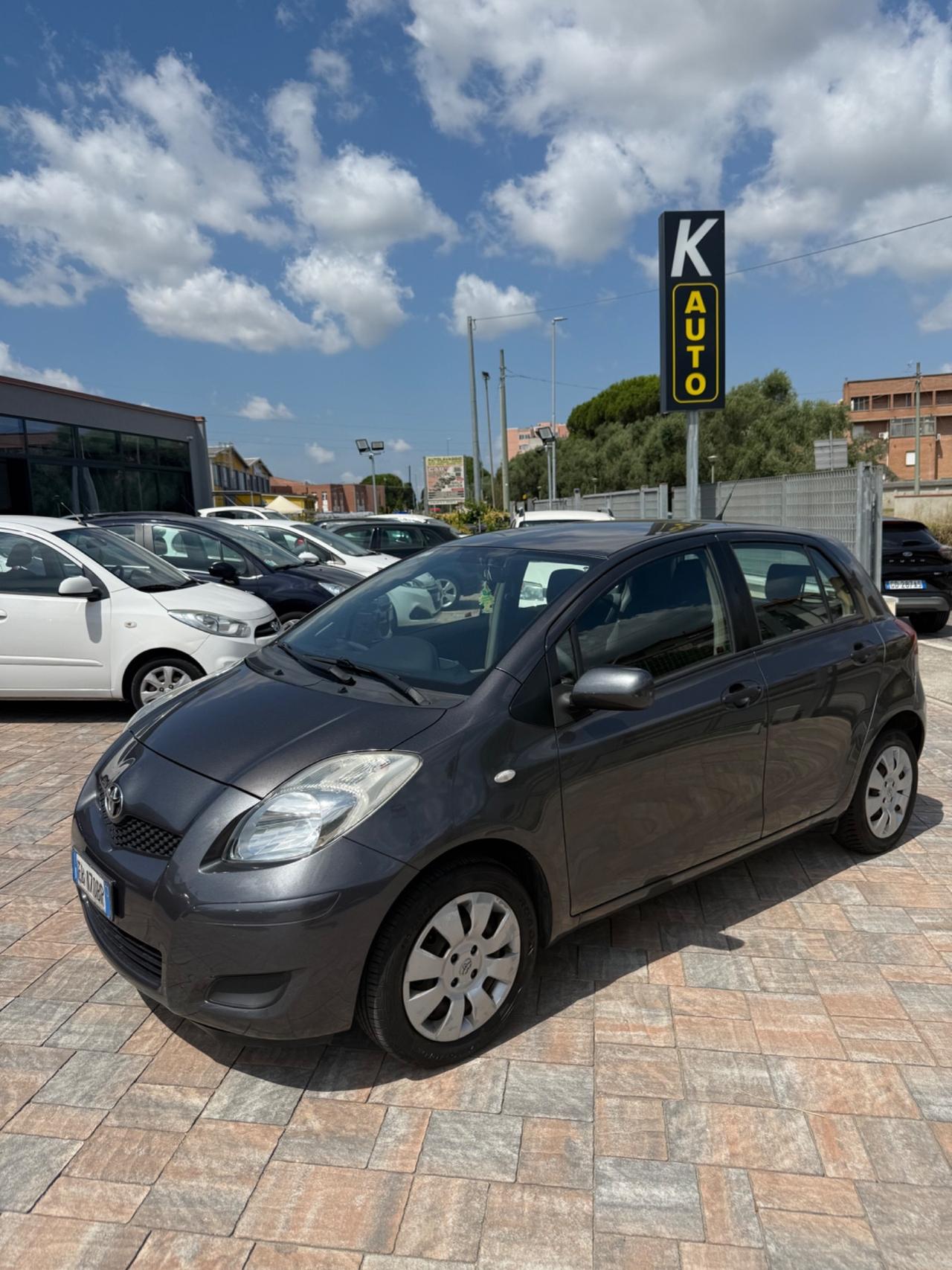 Toyota Yaris 1.0 5 porte
