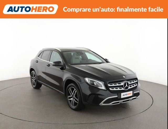 MERCEDES-BENZ GLA 200 d Automatic Premium