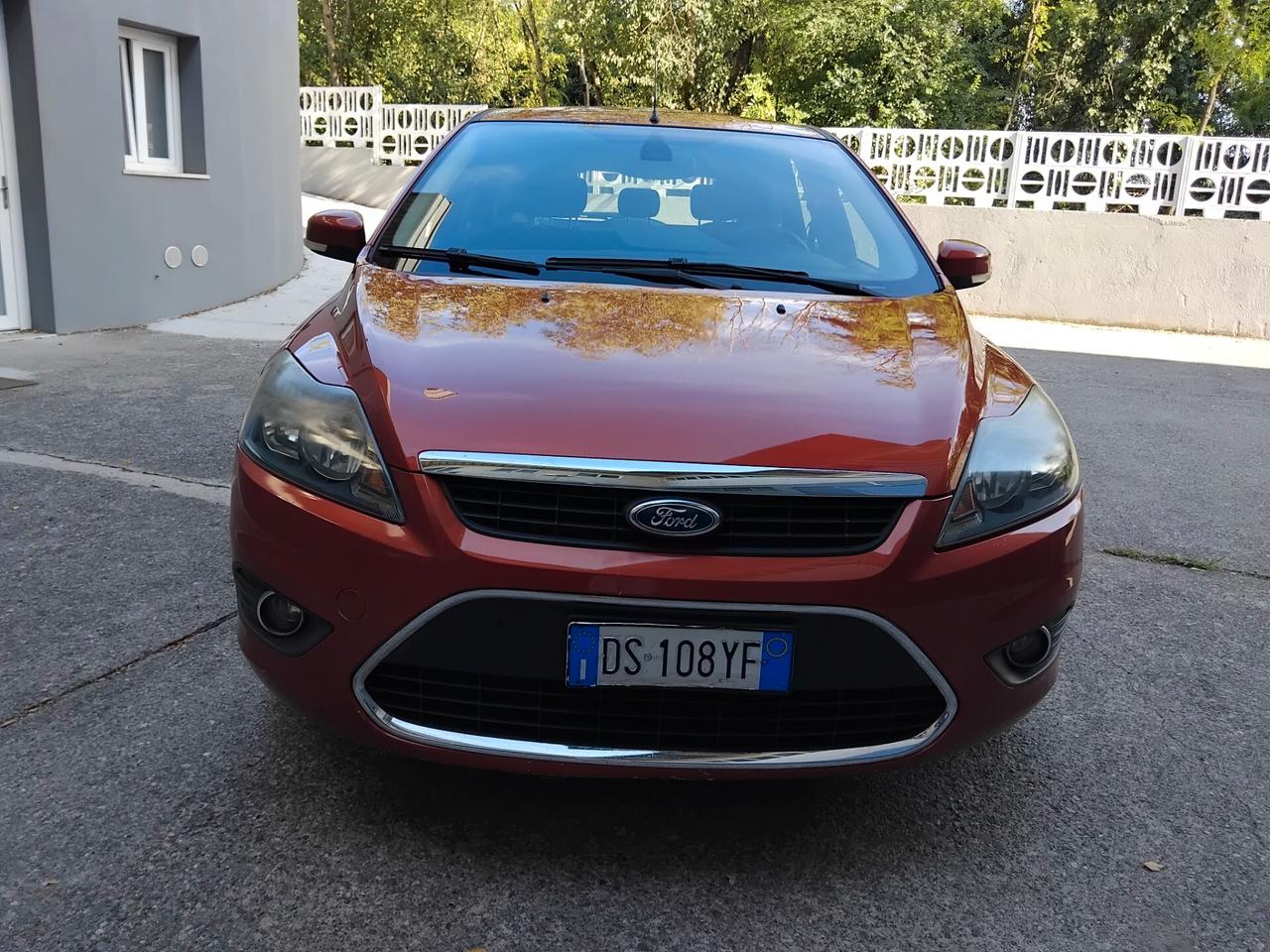 Ford Focus 2.0 gpl garanzia