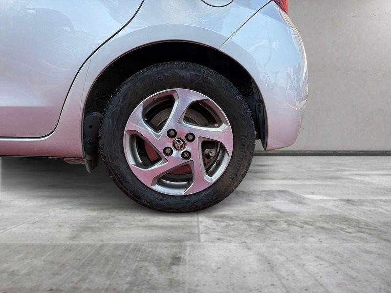 Toyota Yaris Yaris 5p 1.5h Active my16