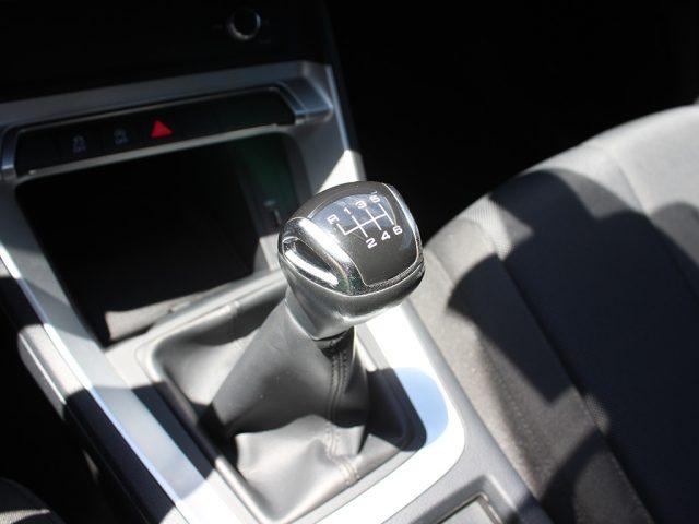 AUDI Q3 35 TFSI Business