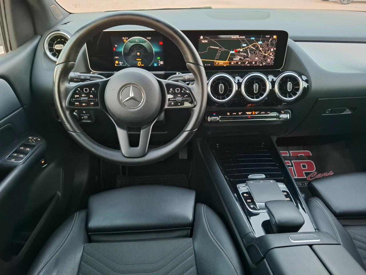 Mercedes B 180 d 115cv AUTOM. *NAVY-VIRTUAL- LED*