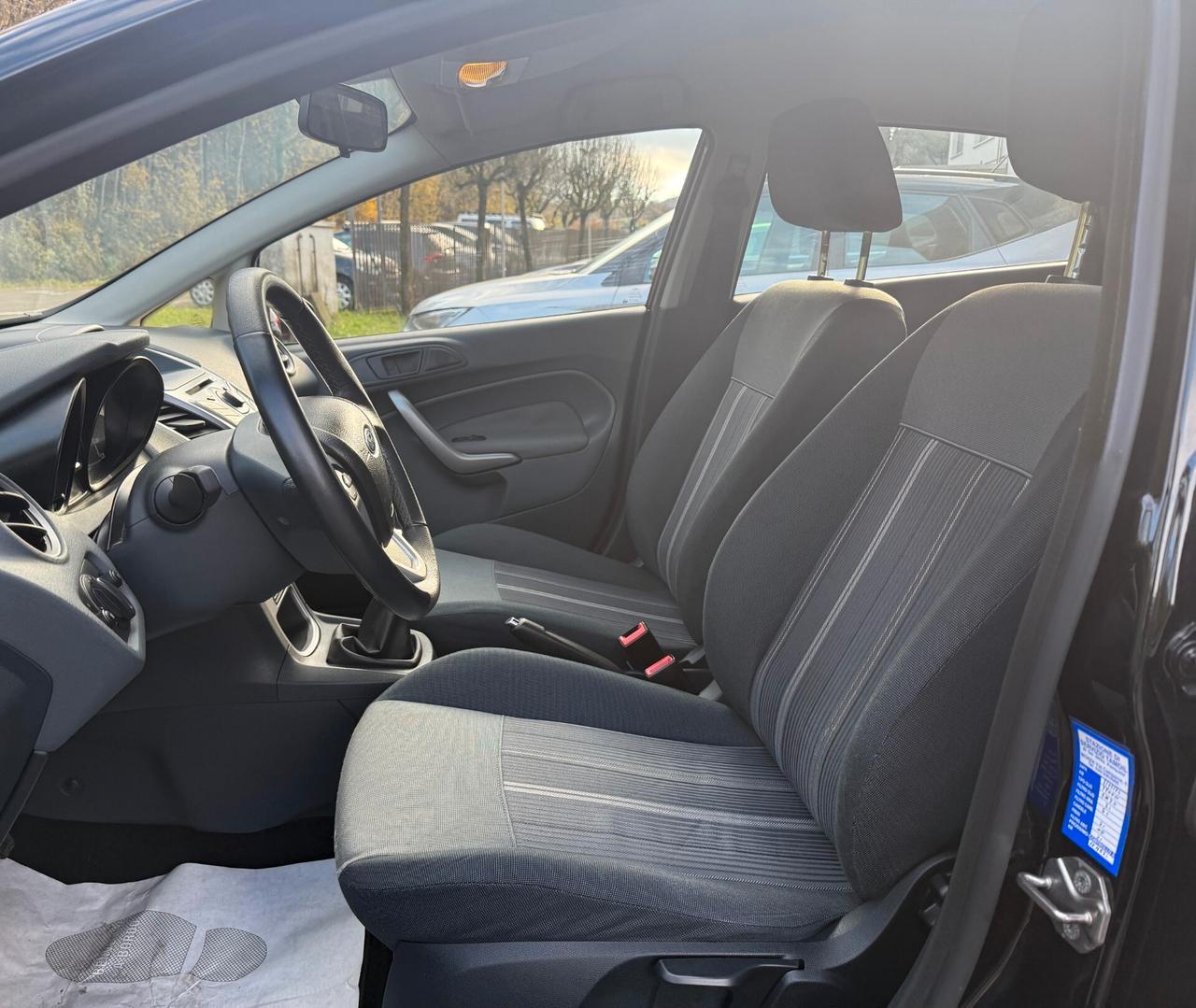 Ford Fiesta 1.4 5 porte - GPL Titanium UNICO PROPRIETARIO