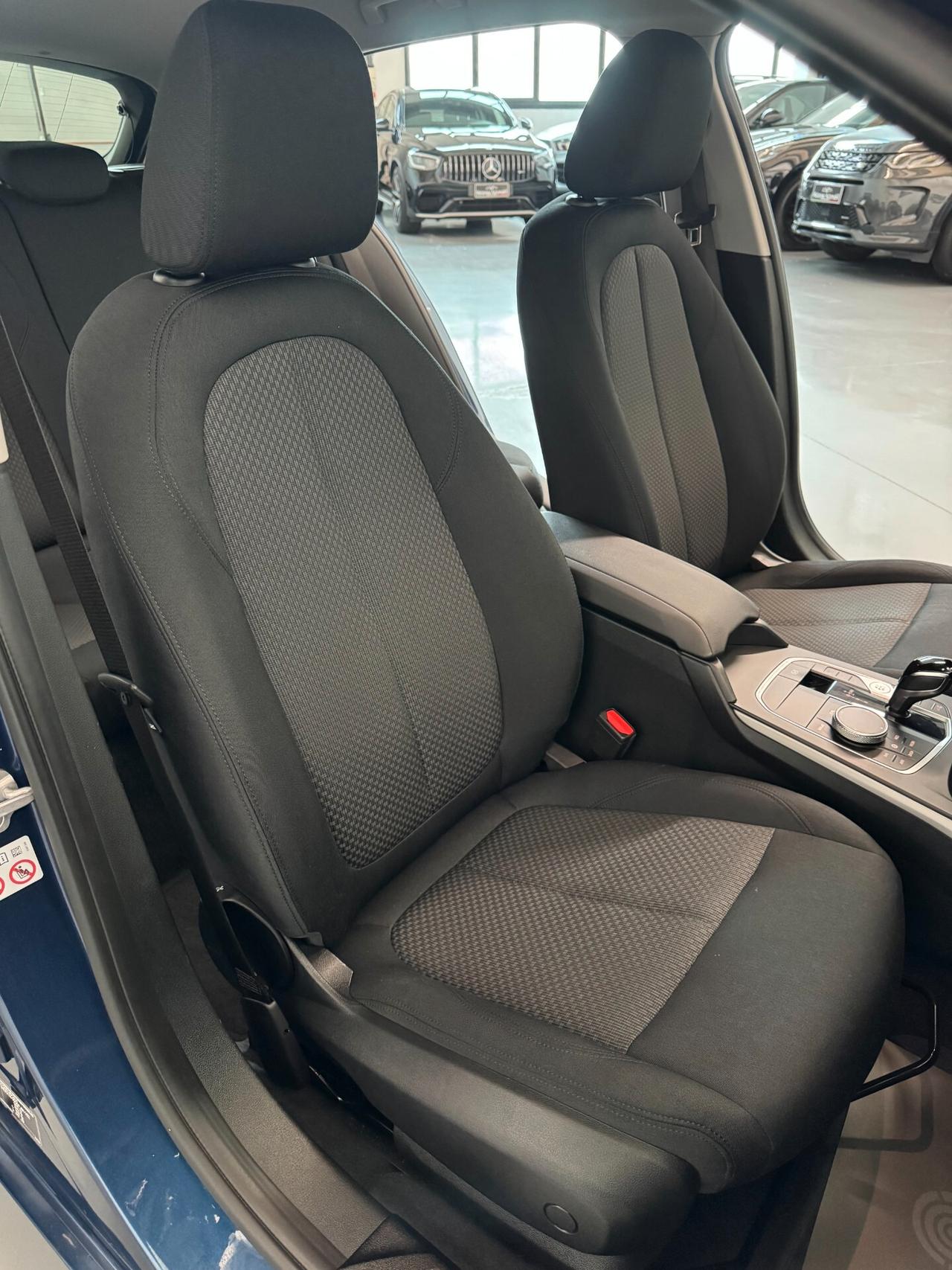 BMW 116 1.5cc 109cv Benz Automatica CarPlay OK Neopatentati