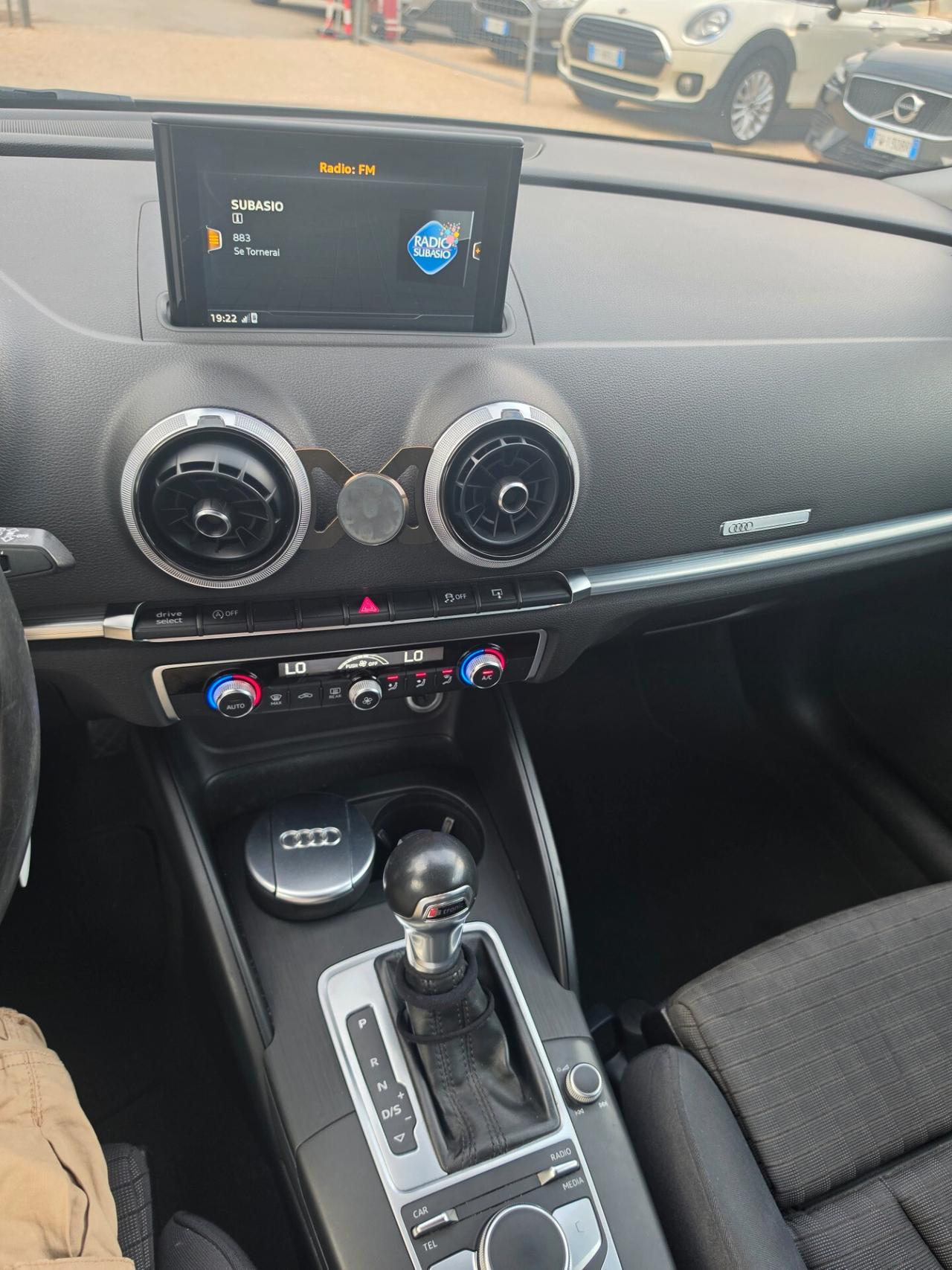 Audi A3 1.6 TDI S tronic Business neopatentati automatico