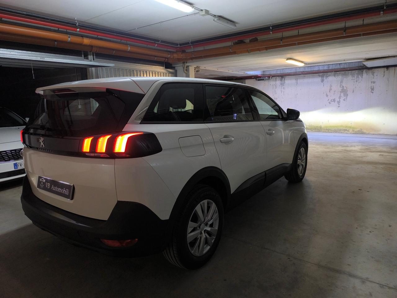Peugeot 5008 BlueHDi 130 S&S EAT8 Active Pack