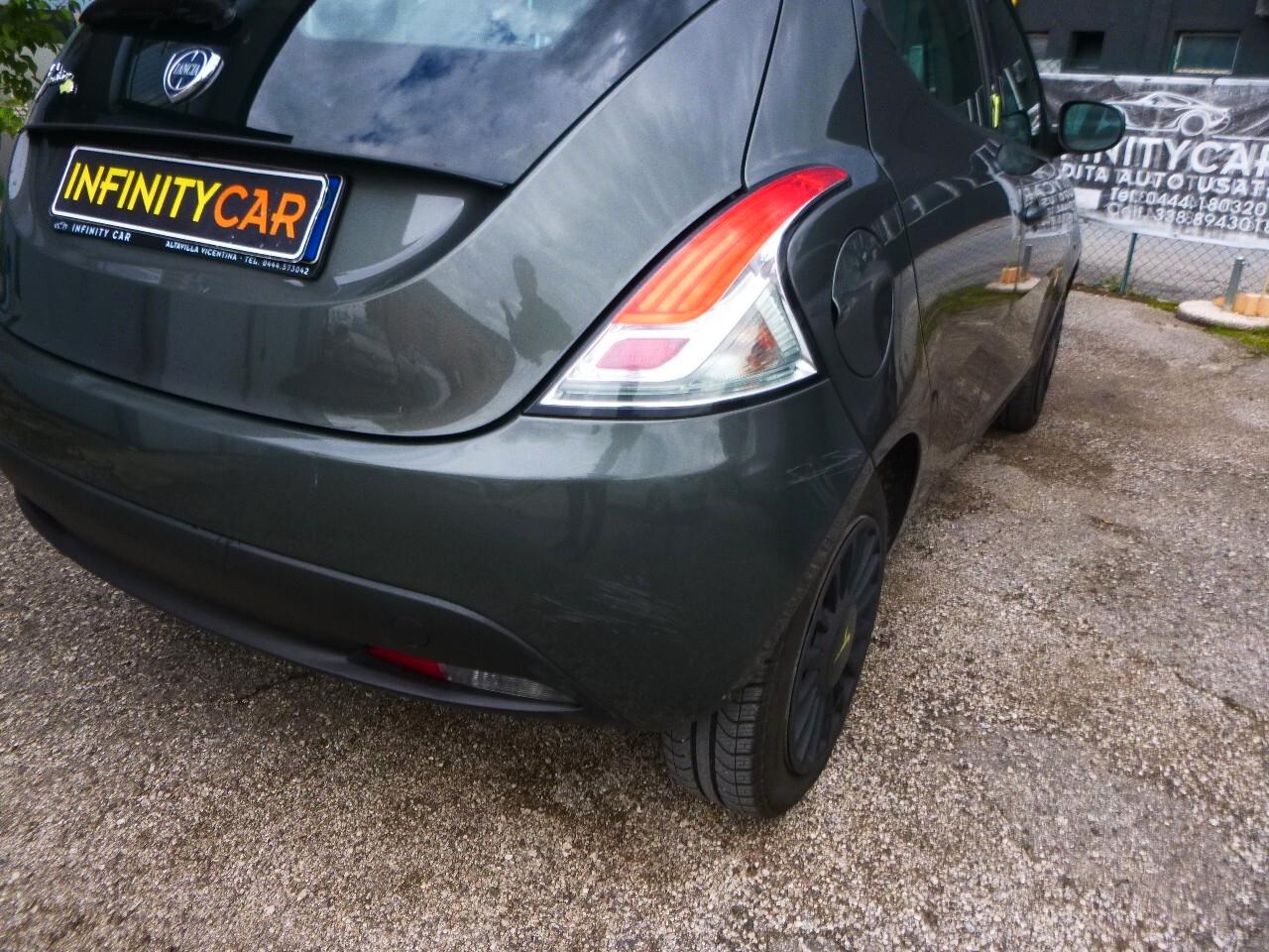 Lancia Ypsilon 1.2 69 CV 5 porte Elefantino,NEOPATENTATI