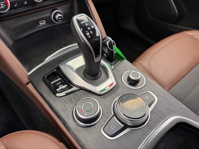 Alfa Romeo Stelvio 2.0 Turbo 200 CV AT8 Q4 Super 2021