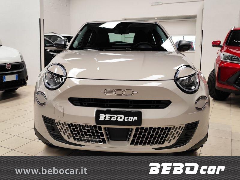 FIAT 600 Hybrid DCT MHEV