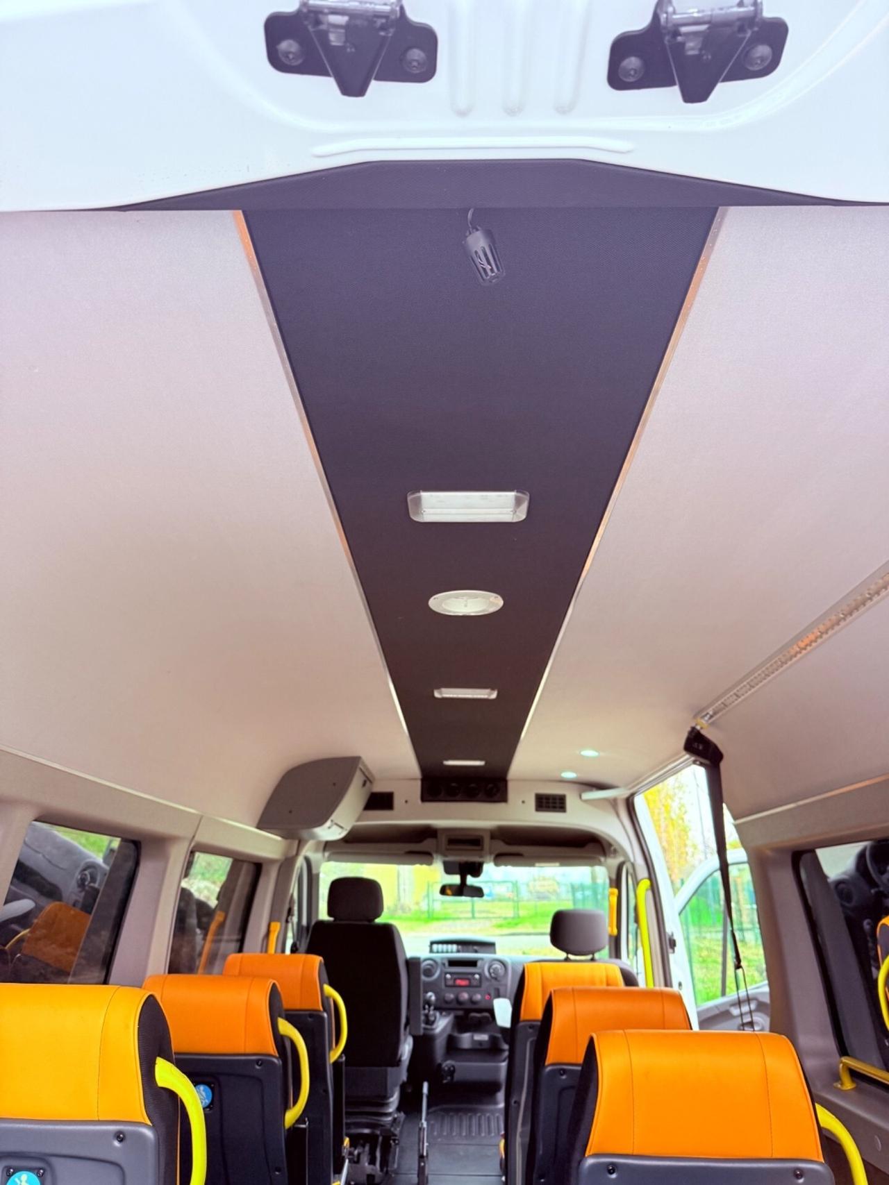 Renault Master- 2018 PULMINO 9 POSTI PARI AL NUOVO