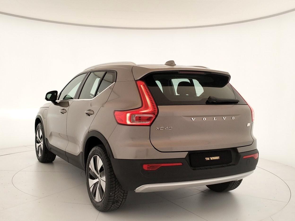 Volvo XC40 T4 Recharge Plug-in Hybrid automatico Essential
