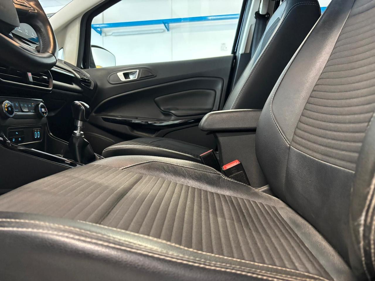Ford EcoSport TITANIUM 1.0 EcoBoost 100 CV 6mt