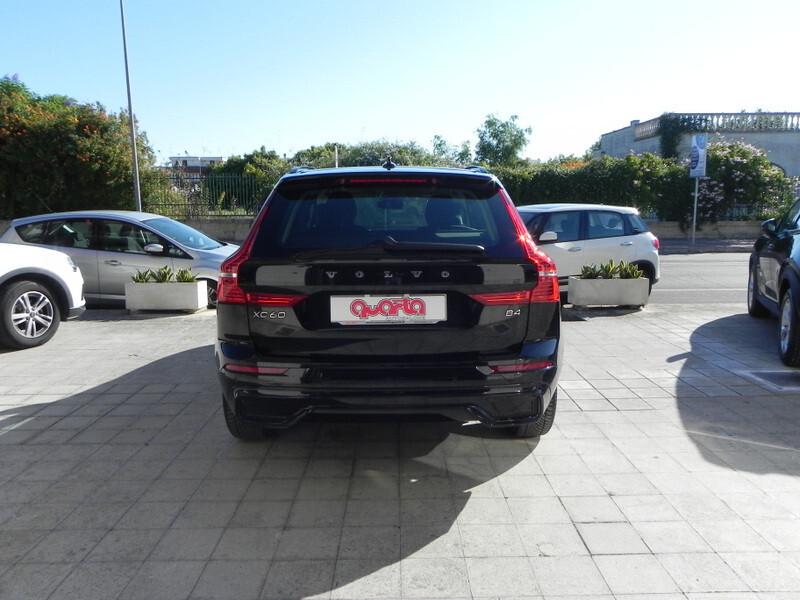 Volvo XC 60 XC60 B4 (d) automatico Plus Dark