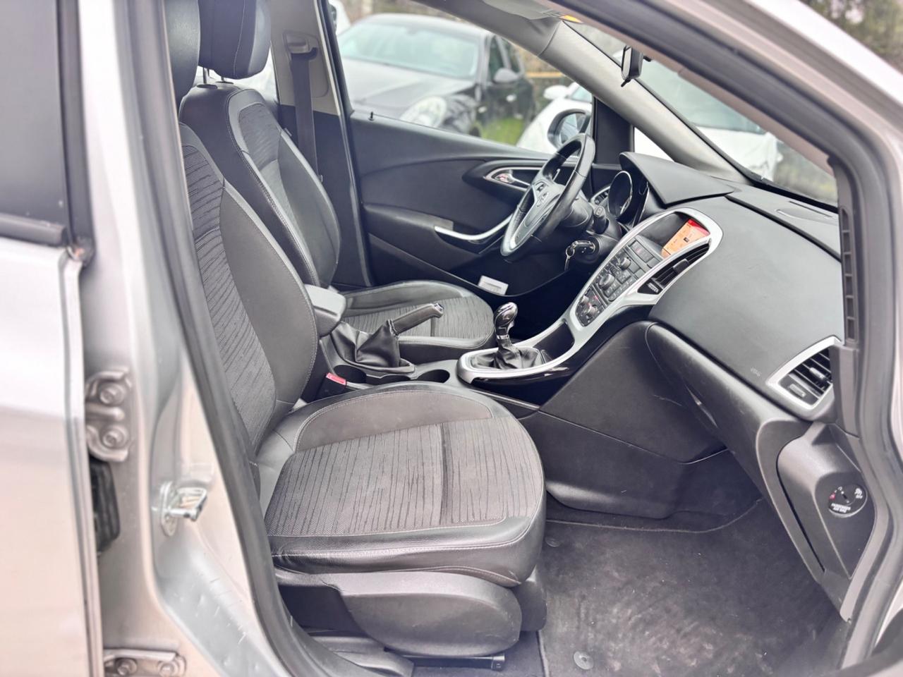 Opel Astra 1.4 Turbo 140CV Sports Tourer GPL Tech Cosmo