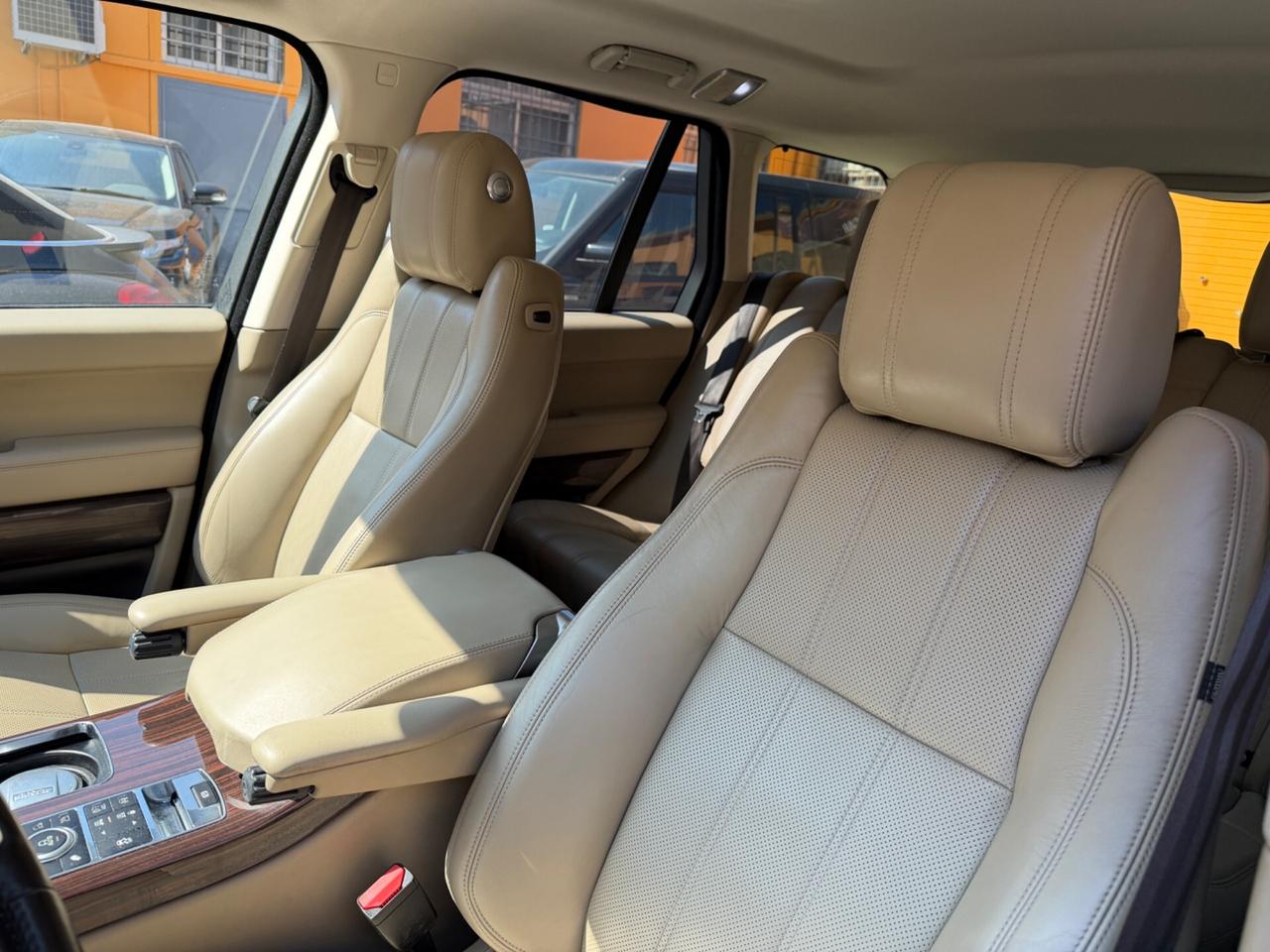 Land Rover Range Vogue 3.0 TDV6 AUTOBIOGRAPHI