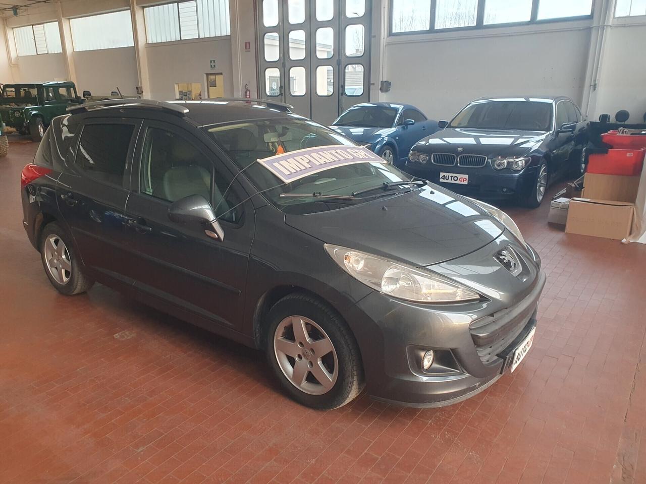 Peugeot 207 1.4 8V 75CV benzina GPL Neop 2010