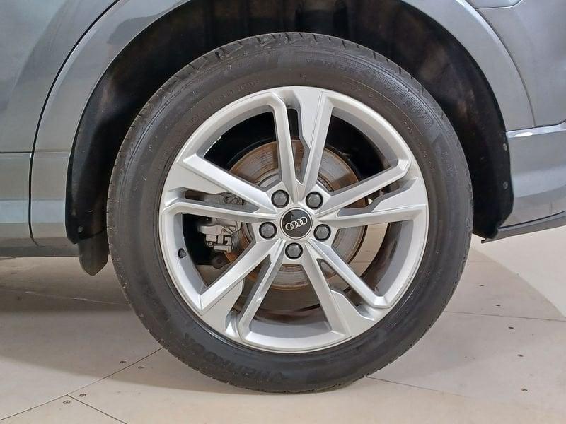 Audi Q3 II 2018 Diesel 40 2.0 tdi S line edition quattro 200cv s-troni