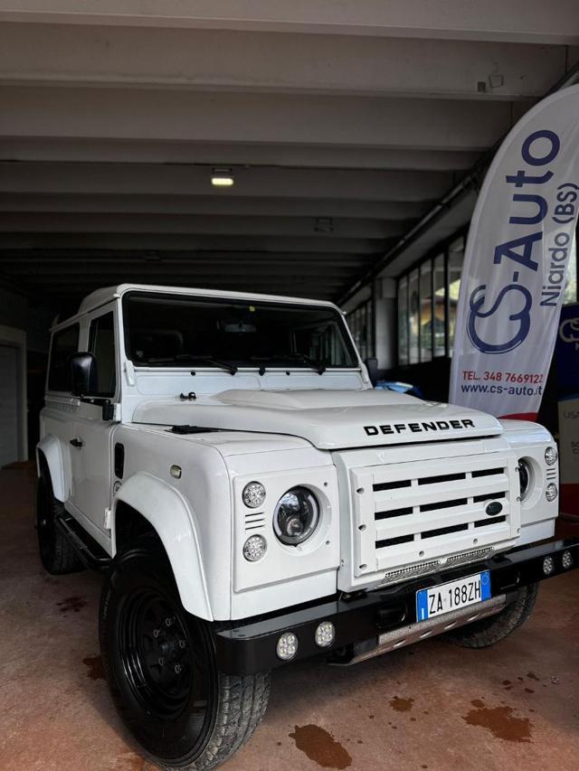 LAND ROVER Defender 90 2.2 TD4 3 P. N1 Autocarro