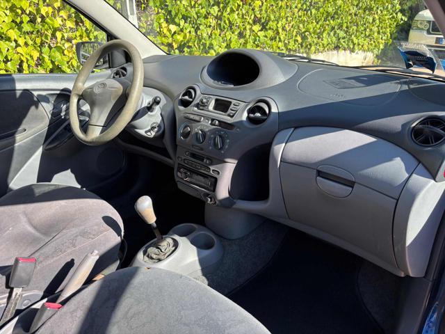 TOYOTA Yaris 1.0i 16V cat 3 porte Sol
