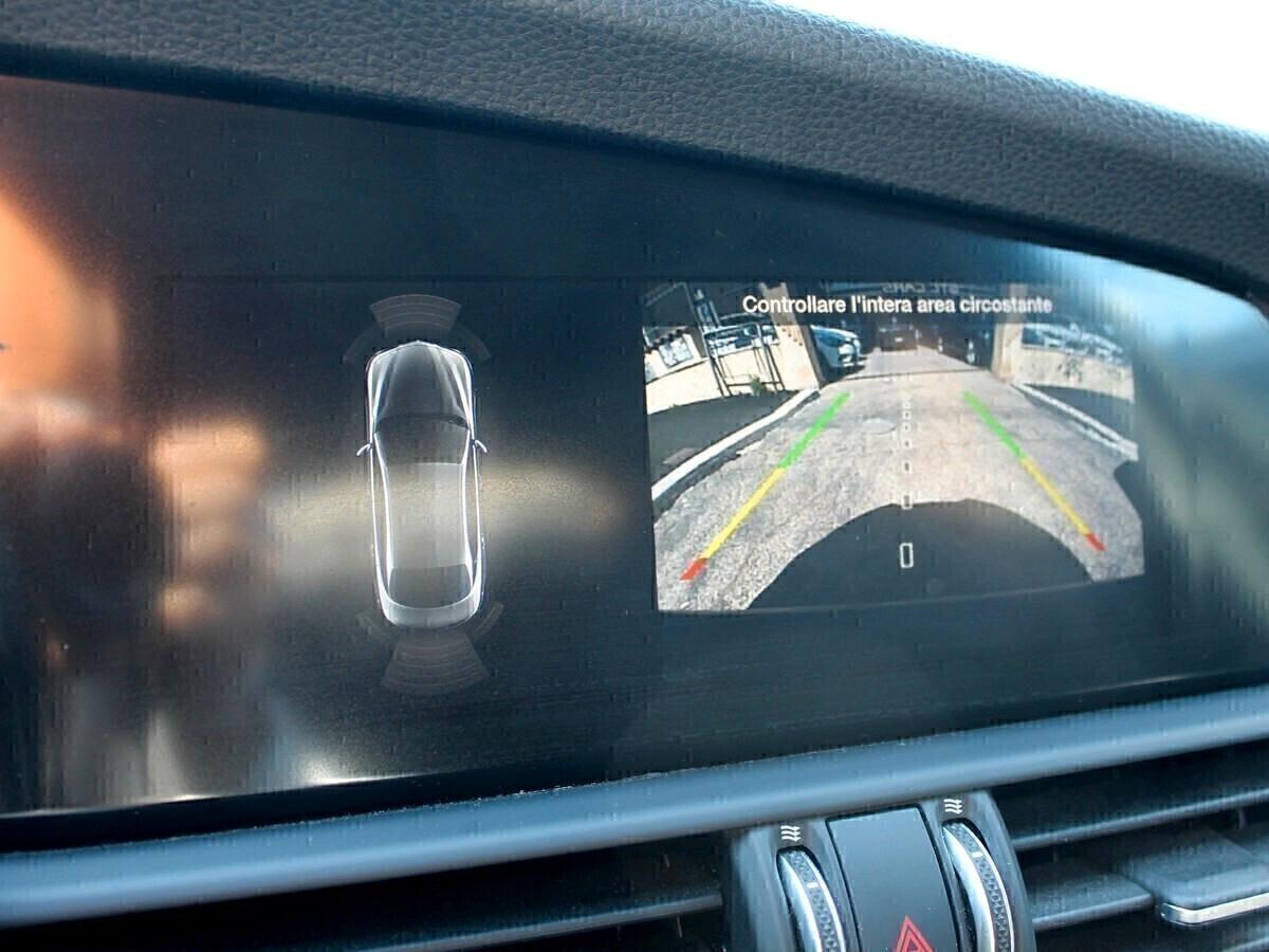 Alfa Romeo Giulia 190cv Sprint PadF1 Navi Cam UNIPRO IVA DEDUCIB