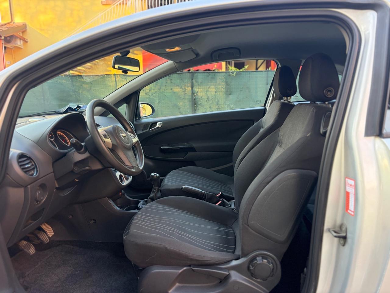 Opel Corsa 1.3 CDTI 75CV neopatentati Enjoy