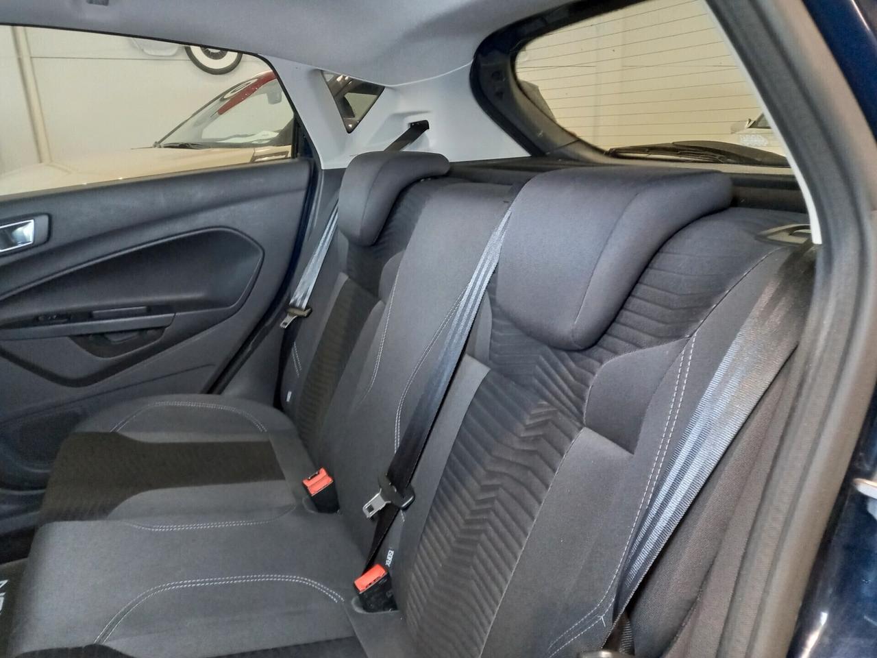 Ford Fiesta 1.4 5p. 40.000 Km GPL Titanium