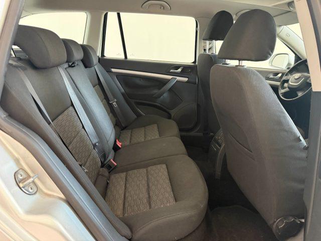 SKODA Octavia 1.6 TDI CR F.AP. Wagon Elegance