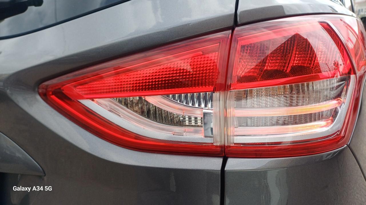 Ford Kuga 2.0 TDCI 140 CV 4WD Titanium