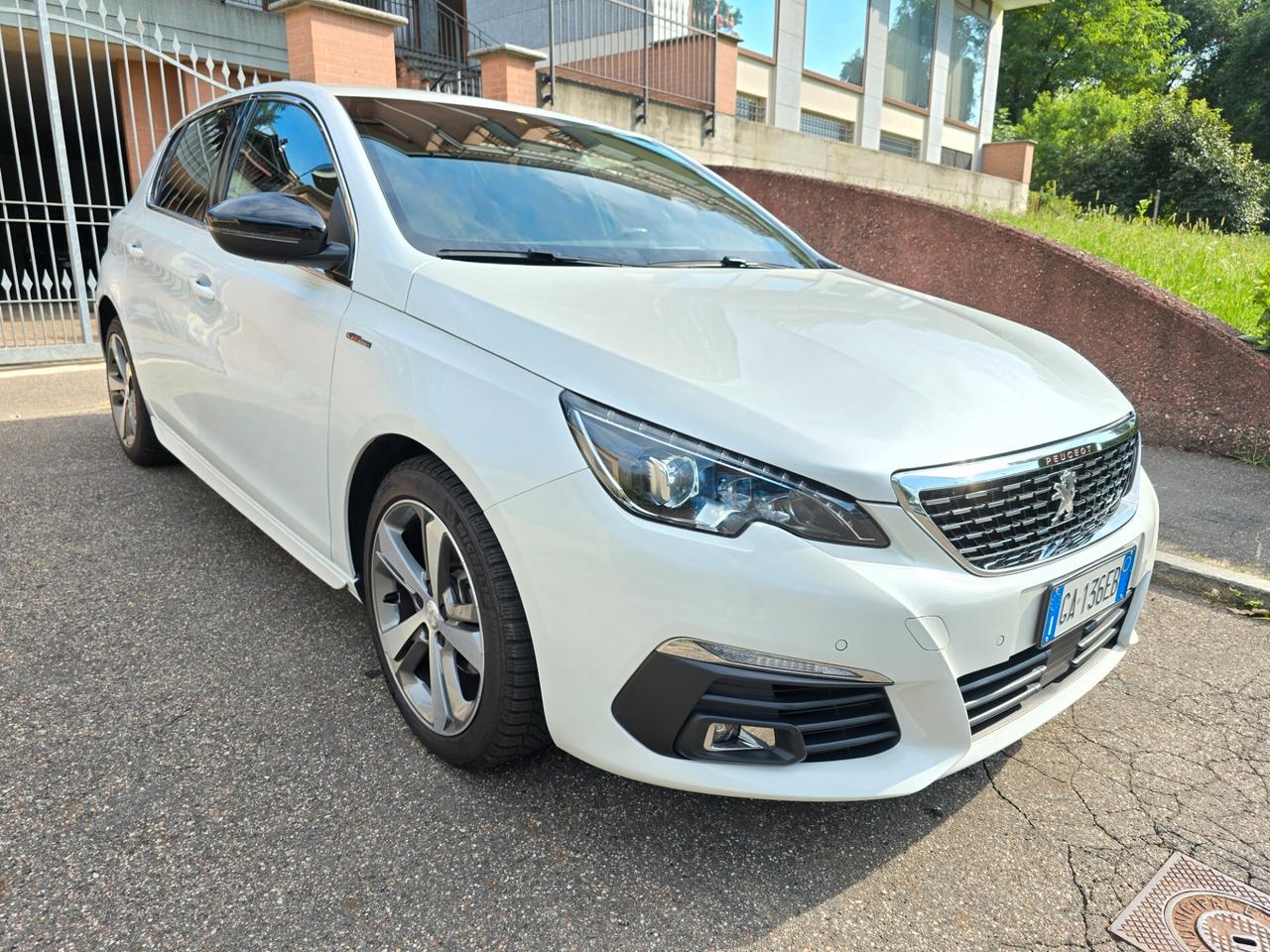 Peugeot 308 BlueHDi 130 GT Line Automatica