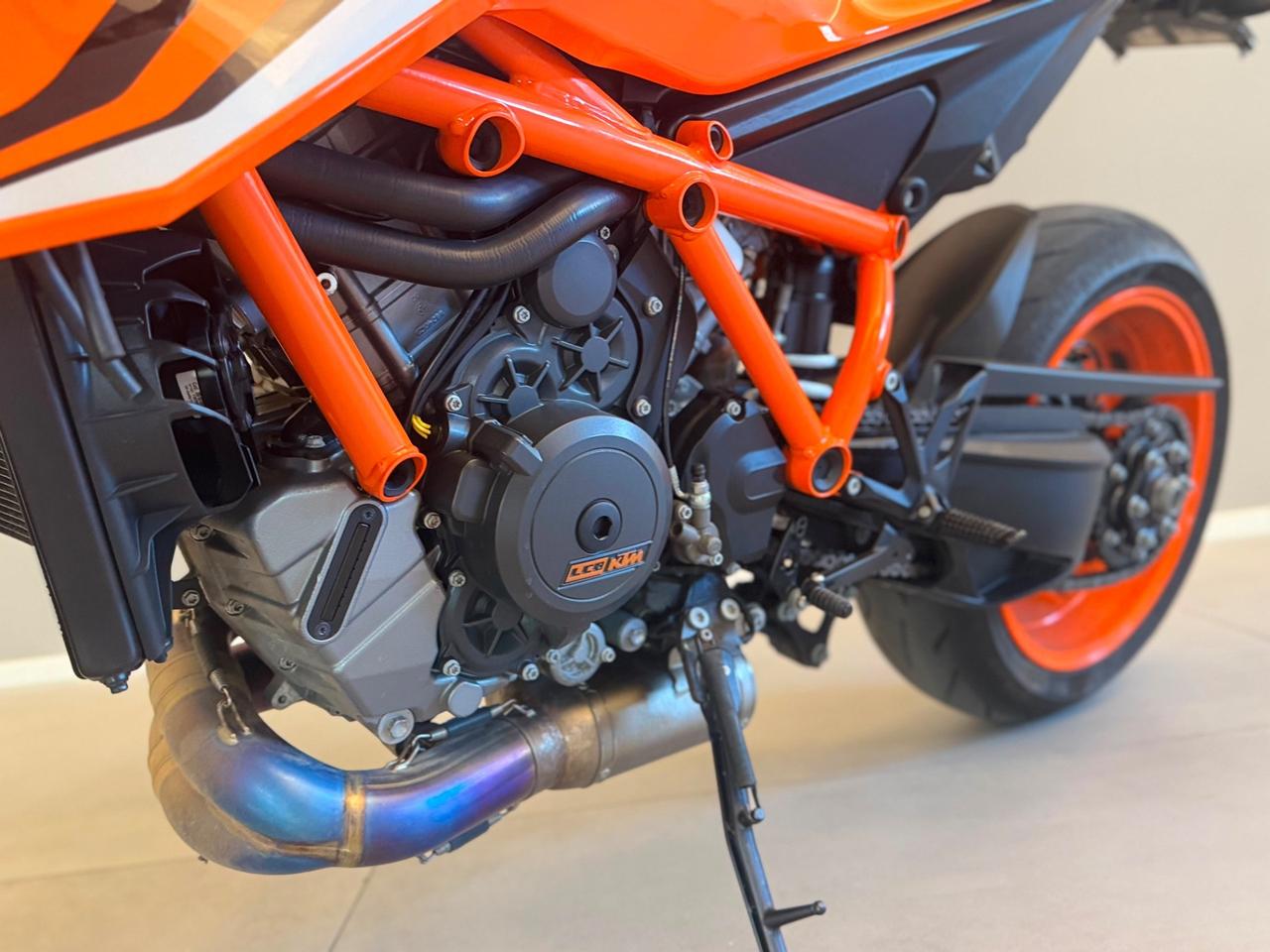 KTM SUPERDUKE 1290 R SCARICO AKRAPOVIC
