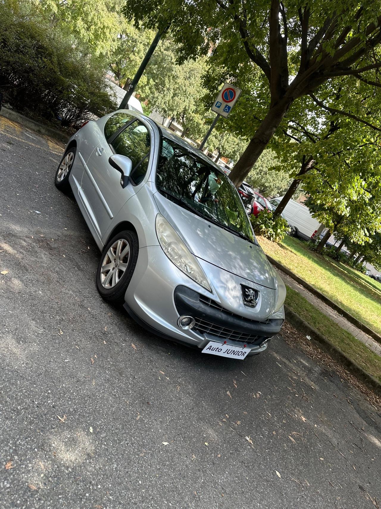 Peugeot 207 1.6 HDi 110CV 3p. XS