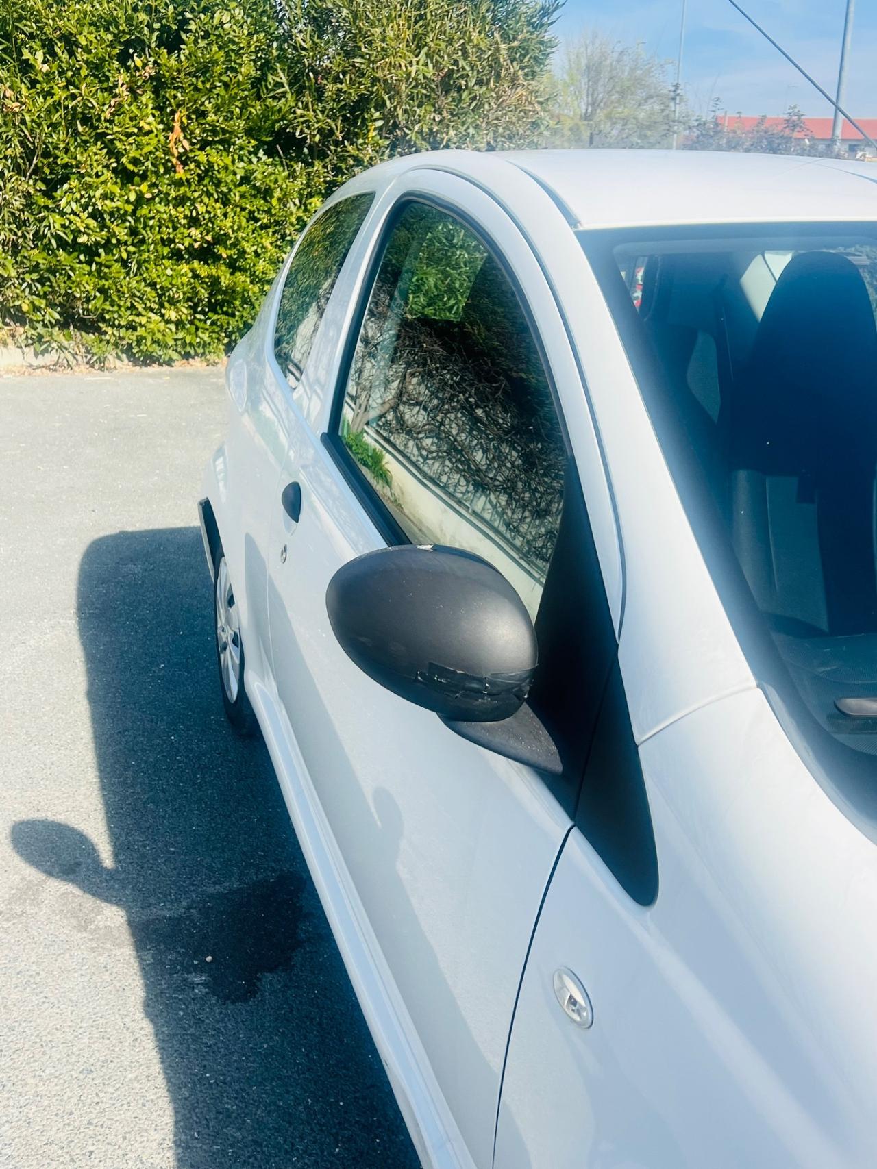 Toyota Aygo 1.0 12V VVT-i 3 porte Active Connect