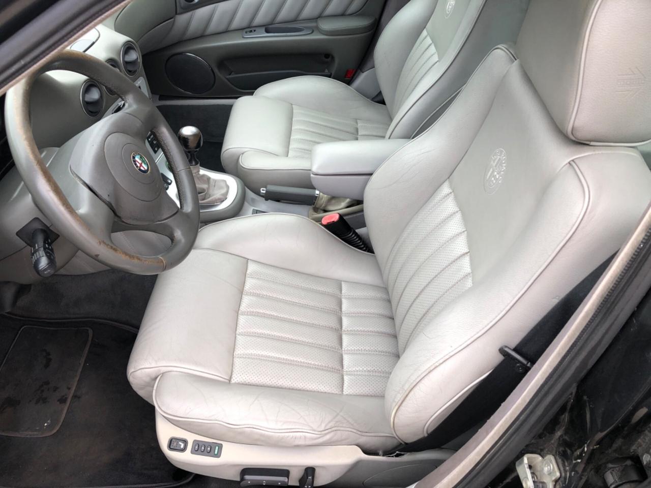 Alfa Romeo 166 3.2 V6 24V cat Distinctive