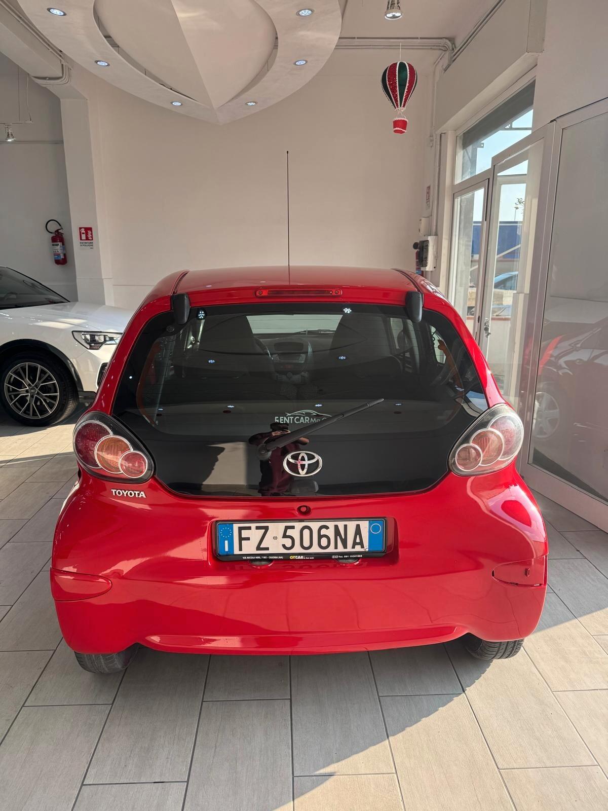 Toyota Aygo 1.0 12V VVT-i 5 porte Now Connect