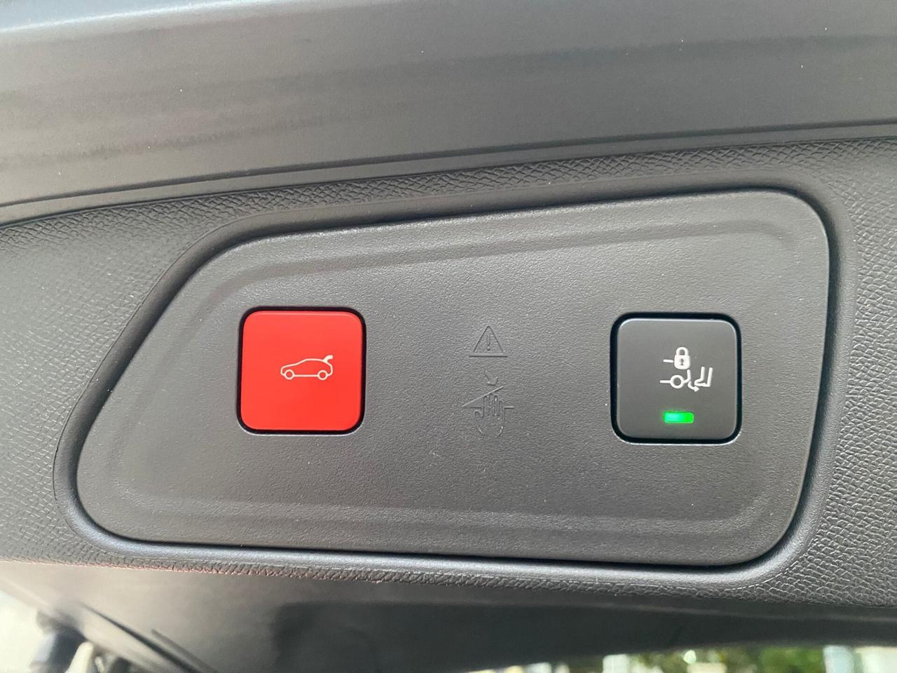 PEUGEOT 3008 GT 1.5 130CV CAM Tetto 2022