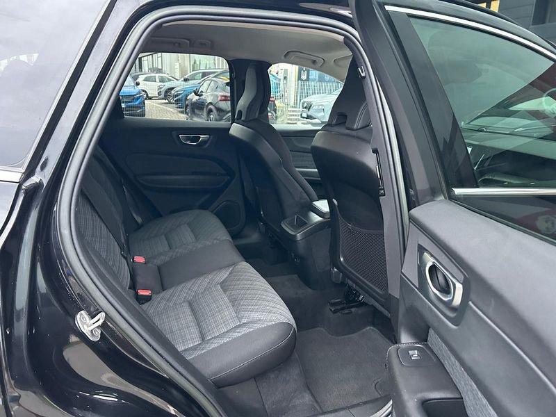 Volvo XC60 2.0 B4 Core automatico