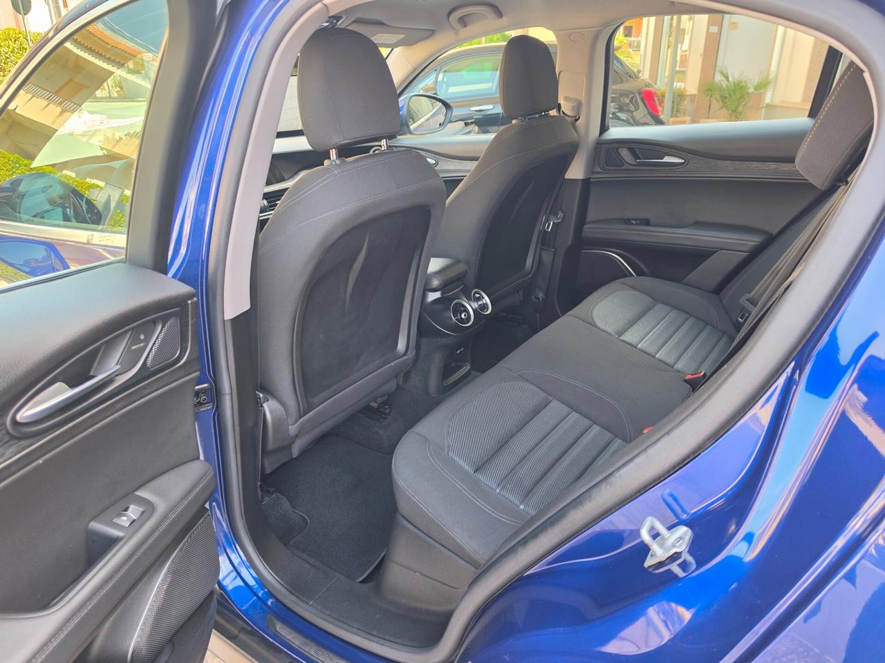 Alfa Romeo Stelvio 2.2 Turbodiesel 160 CV AT8 RWD Super