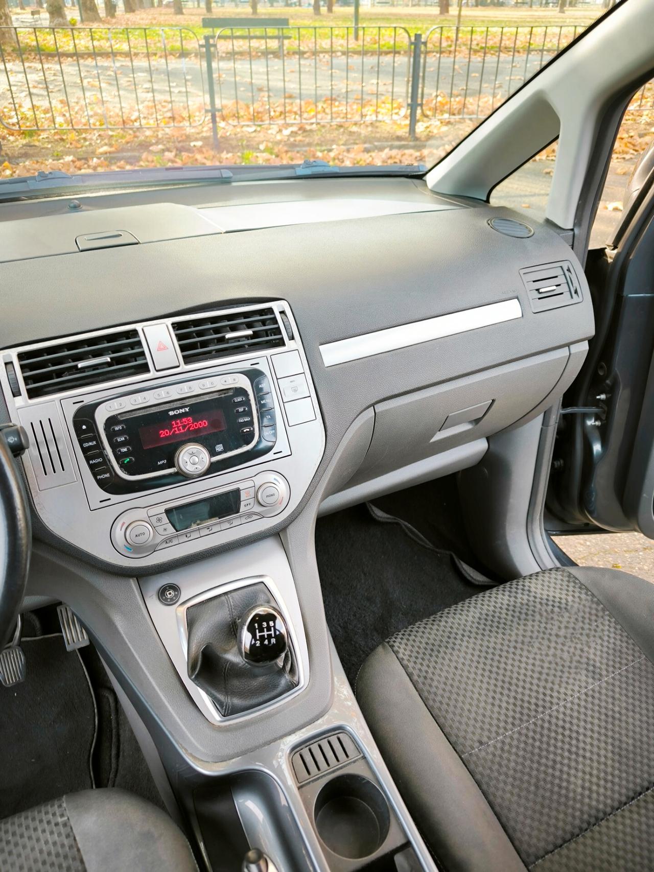 Ford C-Max 2.0 145 CV Titanium