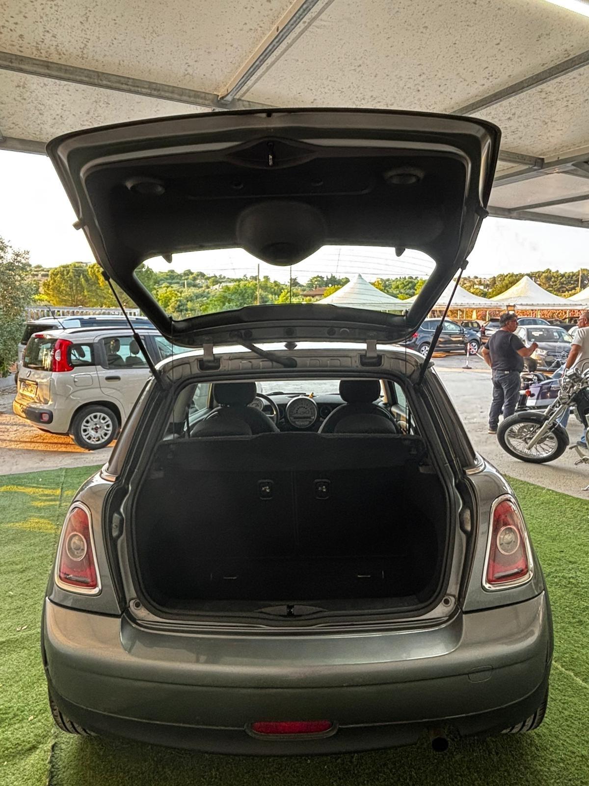 Mini Mini COOPER ONE 3a serie (R56) 1.4 BENZINA 16V Ray75CV
