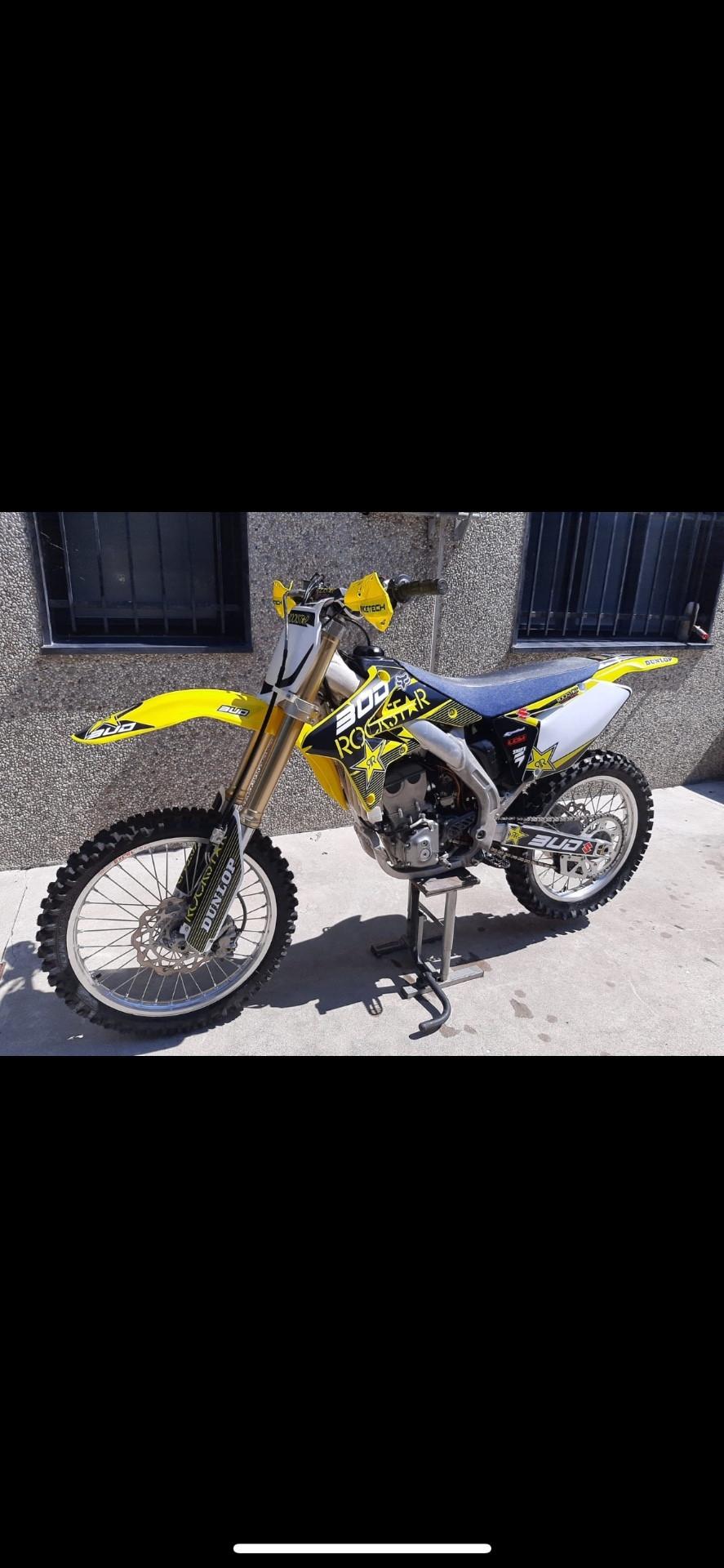 Suzuki RM 250 Cross