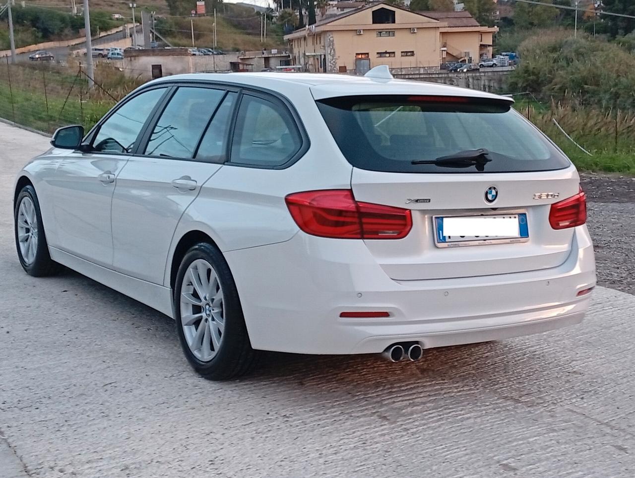 Bmw 320d xDrive Touring Luxury