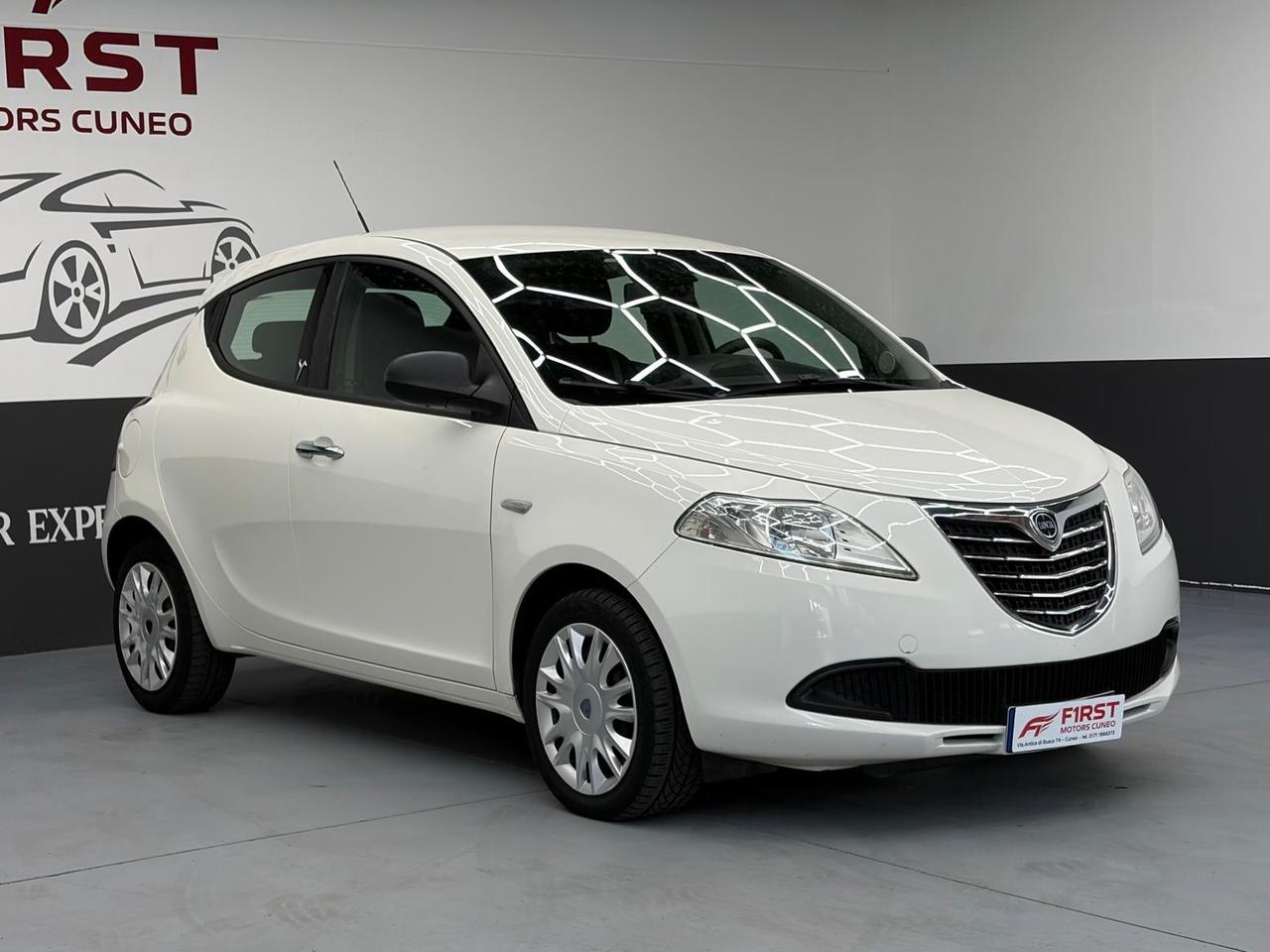 Lancia Ypsilon 1.2 69 CV 5 porte S&S Platinum