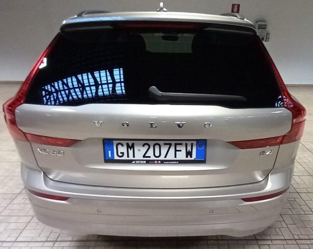 VOLVO XC60 B4 automatico Core N1 AUTOCARRO