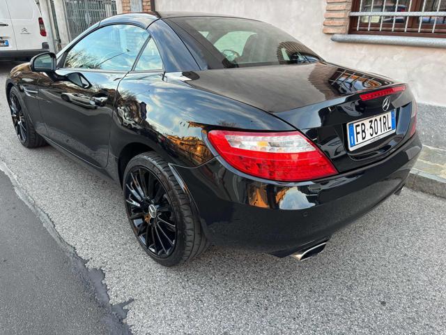 MERCEDES-BENZ SLK 200 Premium