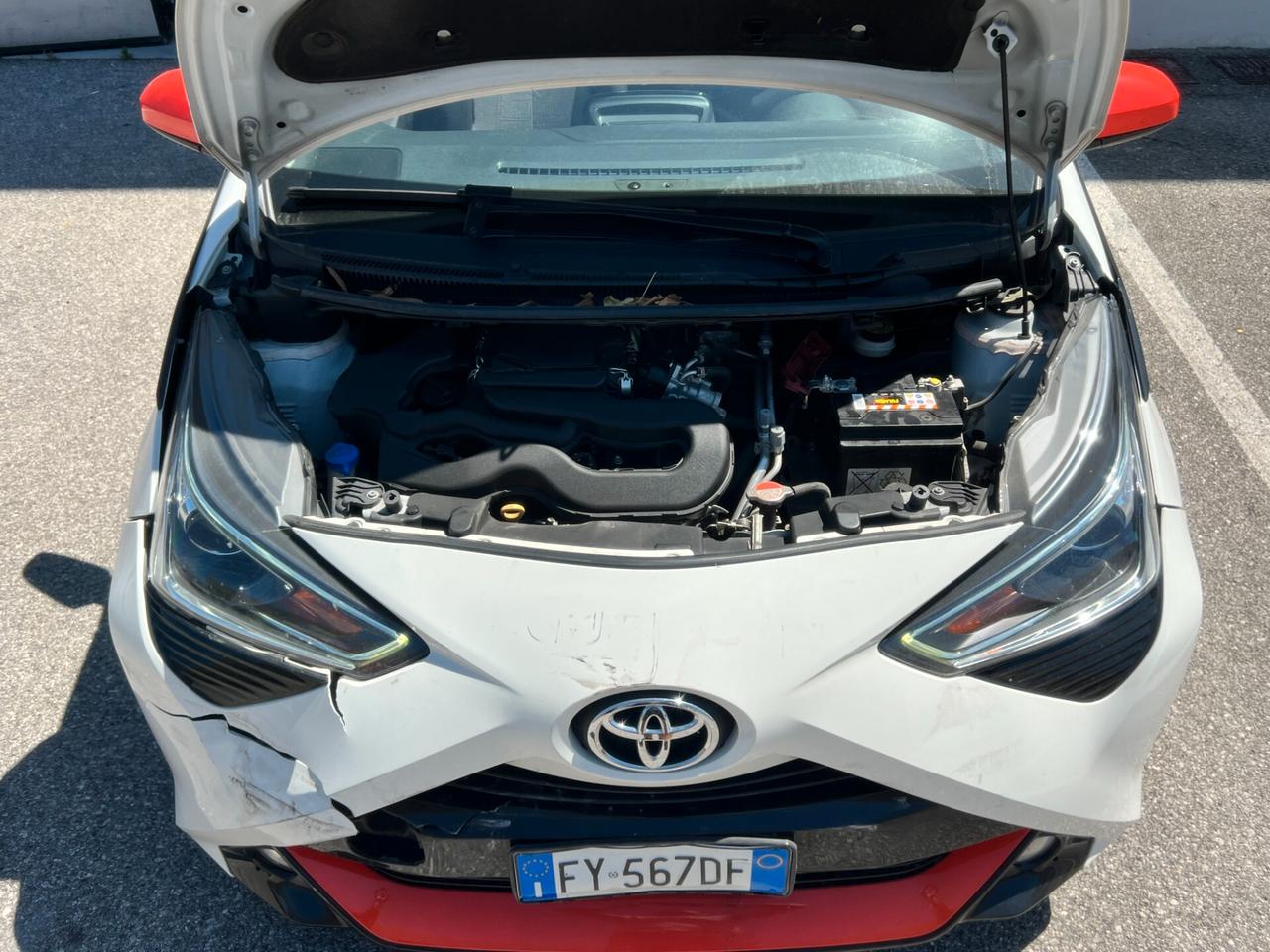 Toyota Aygo Connect 1.0 VVT-i 72 CV 5P. x-clusiv FULL
