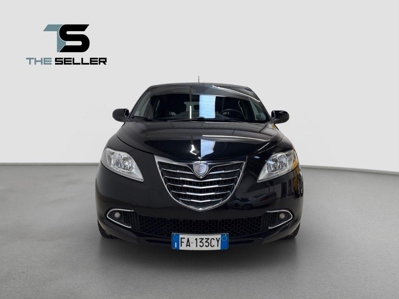 Lancia Ypsilon 5 Porte Ypsilon 1.2 8v Gold s&s 69cv E6